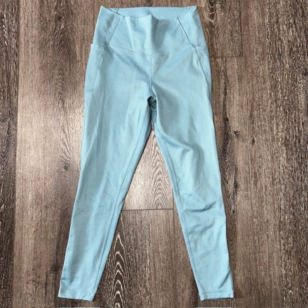 Yoga Pants Danskin Women 26x24 Cropped Legging Light BLUE Size Medium